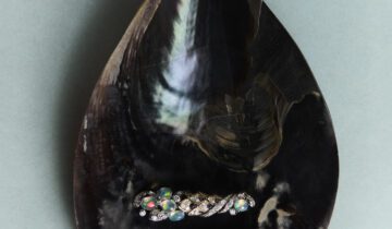 HARPER&rsquo;S BAZAAR ITALY by LOUIS DEWYNTER